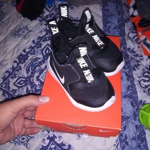 Toddler Nike Flex Runner tennis shoes